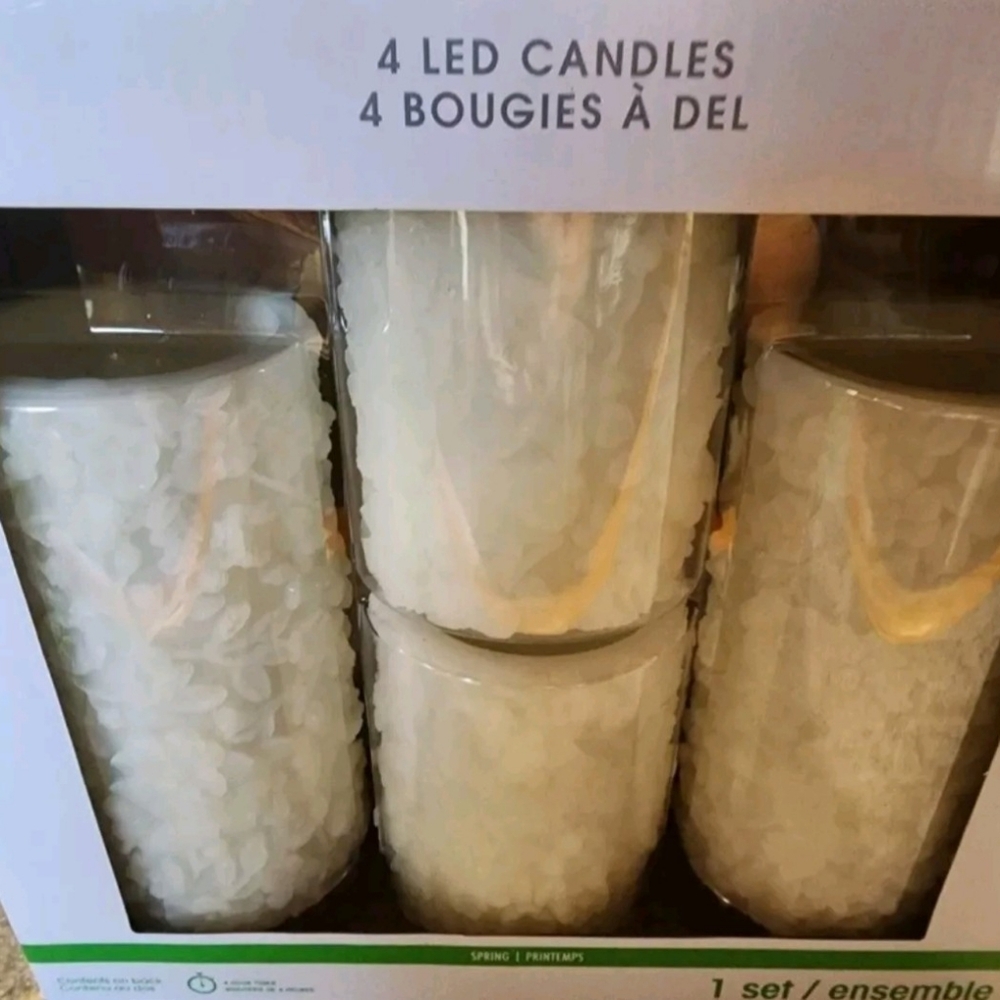 New 4 pc led candle set . $48retail - Picture 8 of 9